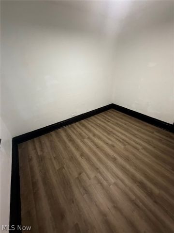 2791 E 127th Street UP, Cleveland, OH 44120