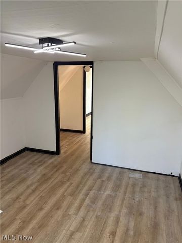 2791 E 127th Street UP, Cleveland, OH 44120