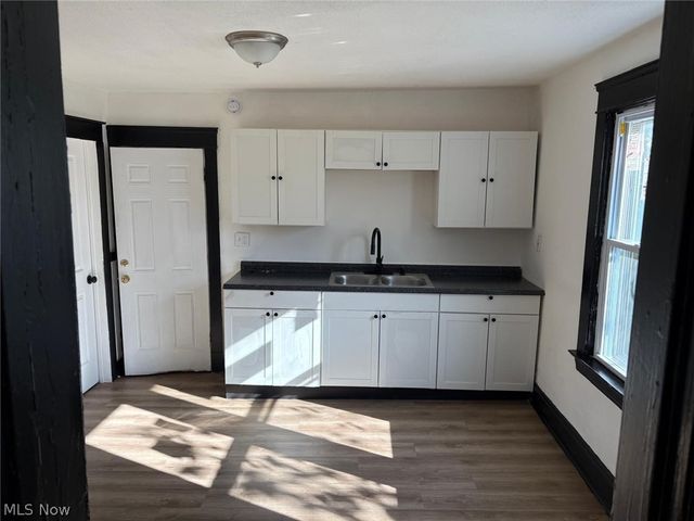 2791 E 127th Street UP, Cleveland, OH 44120