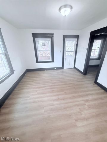 2791 E 127th Street UP, Cleveland, OH 44120