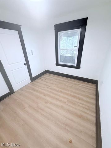 2791 E 127th Street UP, Cleveland, OH 44120