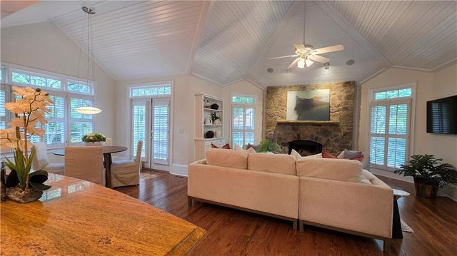 223 Brighton Road NE, Atlanta, GA 30309