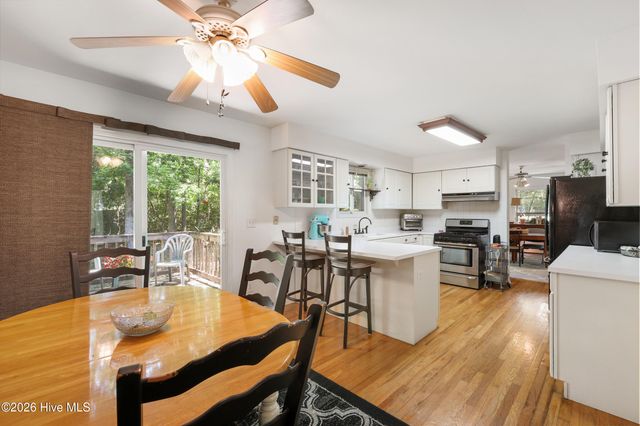 527 North Line Drive, Hampstead, NC 28443