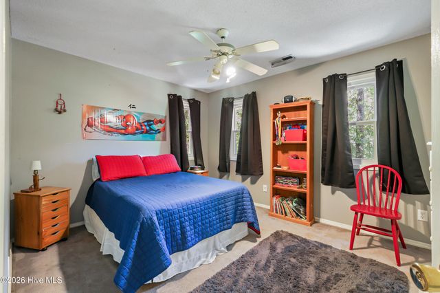 527 North Line Drive, Hampstead, NC 28443