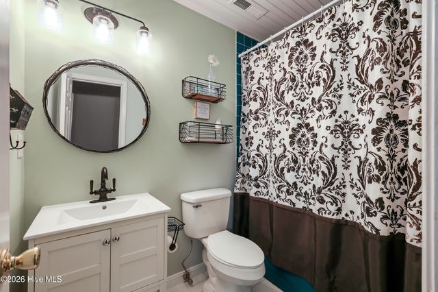 527 North Line Drive, Hampstead, NC 28443