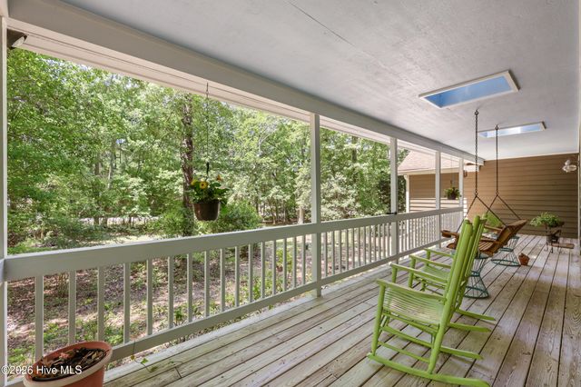 527 North Line Drive, Hampstead, NC 28443