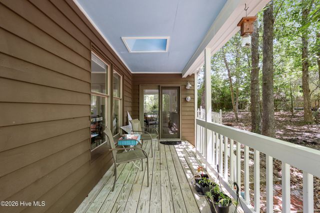 527 North Line Drive, Hampstead, NC 28443