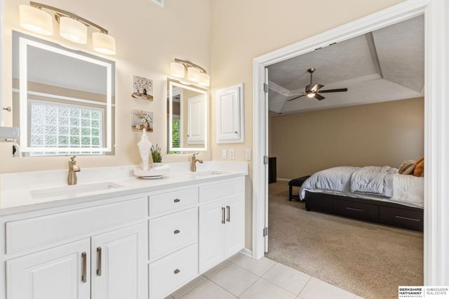 17252 Madison Street, Omaha, NE 68135