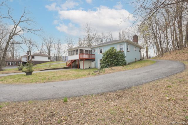 5 Roggia Road, Chester, NY 10918