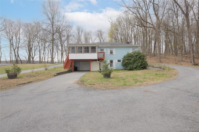 5 Roggia Road, Chester, NY 10918