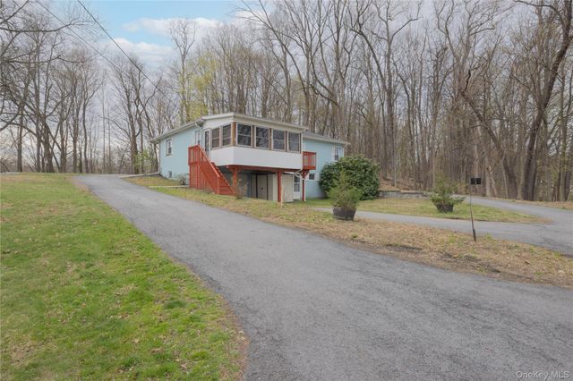 5 Roggia Road, Chester, NY 10918