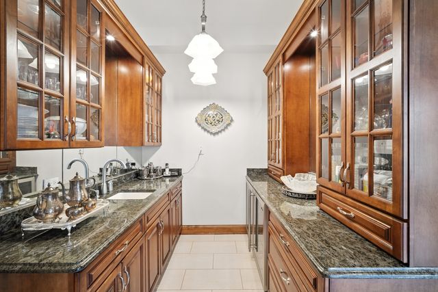1100 Macalpin Drive, Inverness, IL 60010