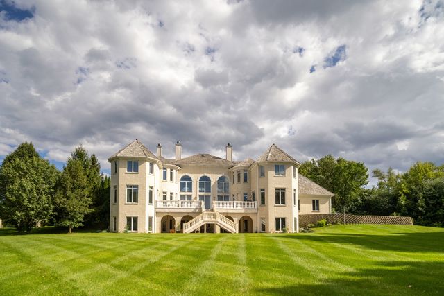 1100 Macalpin Drive, Inverness, IL 60010