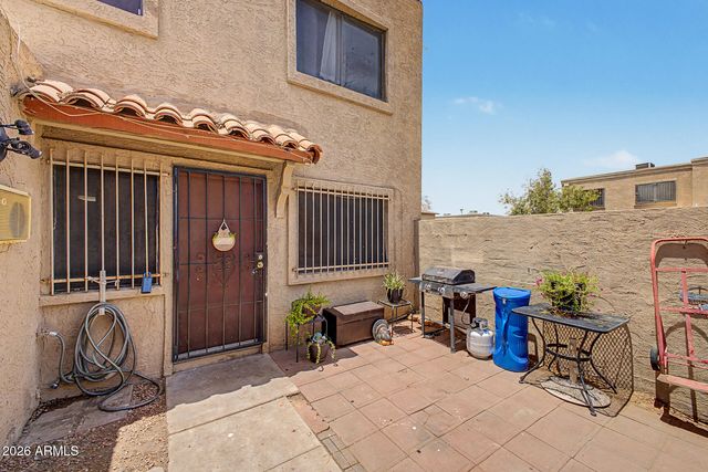 4049 W READE Avenue, Phoenix, AZ 85019