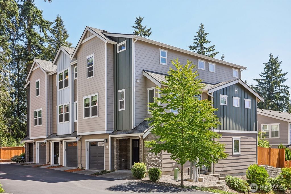 18901 12th Place W #H2, Lynnwood, WA 98036
