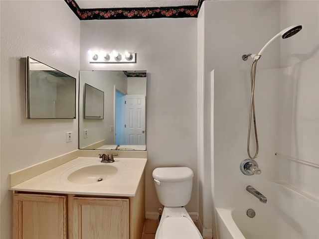 3233 KINGS RIDGE TERRACE, Deltona, FL 32725