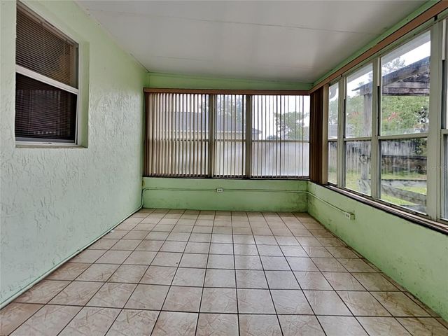 3233 KINGS RIDGE TERRACE, Deltona, FL 32725
