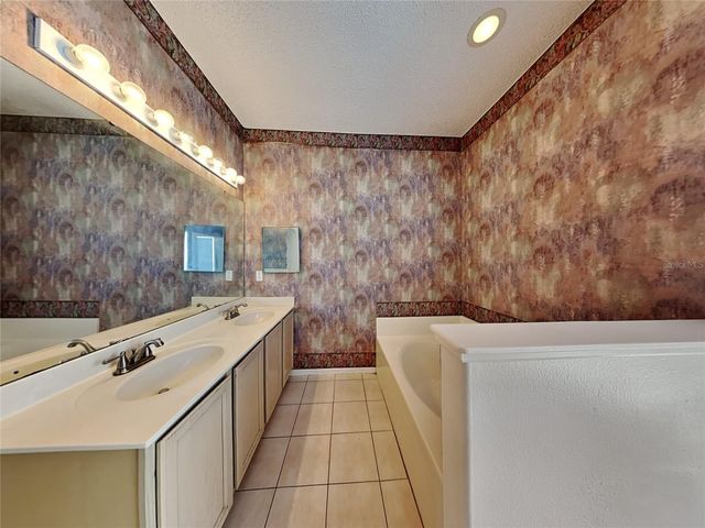 3233 KINGS RIDGE TERRACE, Deltona, FL 32725