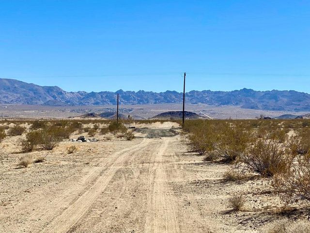 68878 Valle Vista Road, 29 Palms, CA 92277