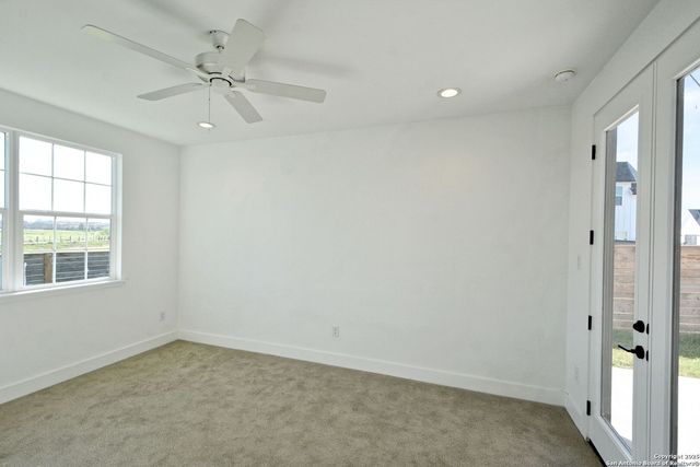 421 CONSTANCE DR, New Braunfels, TX 78130