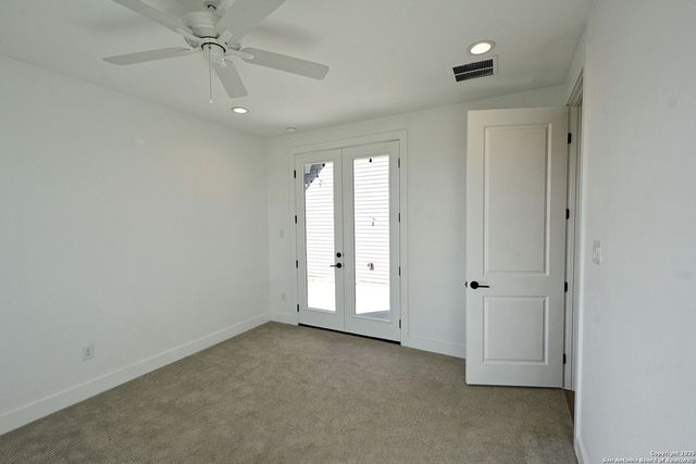 421 CONSTANCE DR, New Braunfels, TX 78130