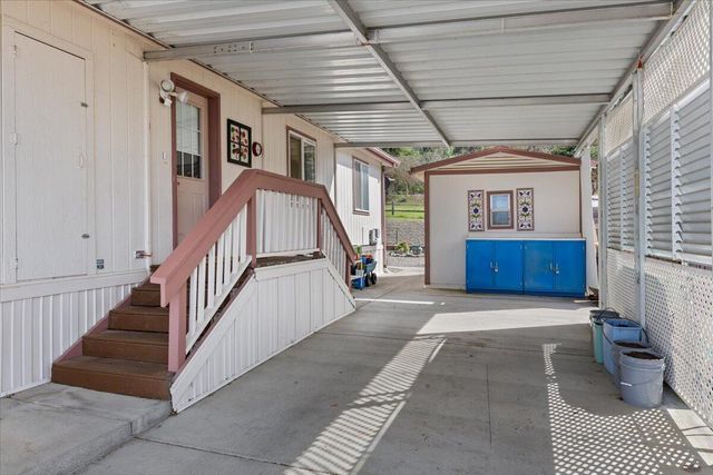 3955 S Stage Road 102, Medford, OR 97501