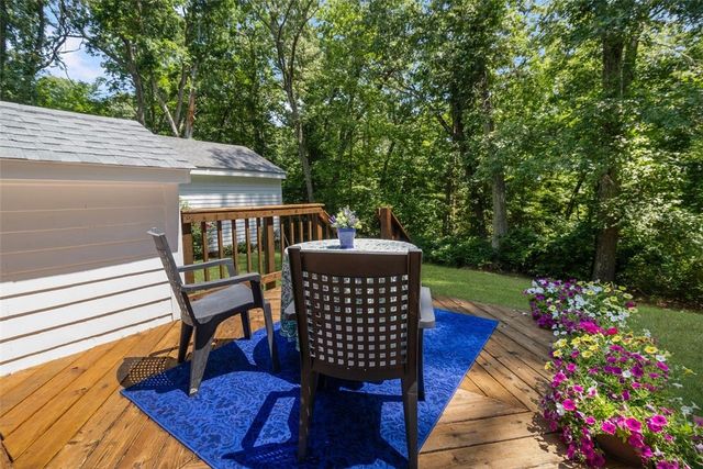 15 Williams Road, Smithfield, RI 02917