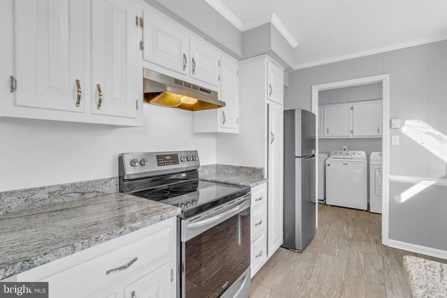 1928 LAKE RD, Lottsburg, VA 22511