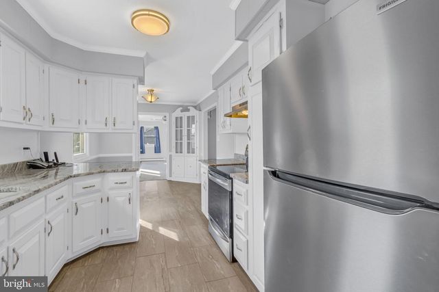 1928 LAKE RD, Lottsburg, VA 22511