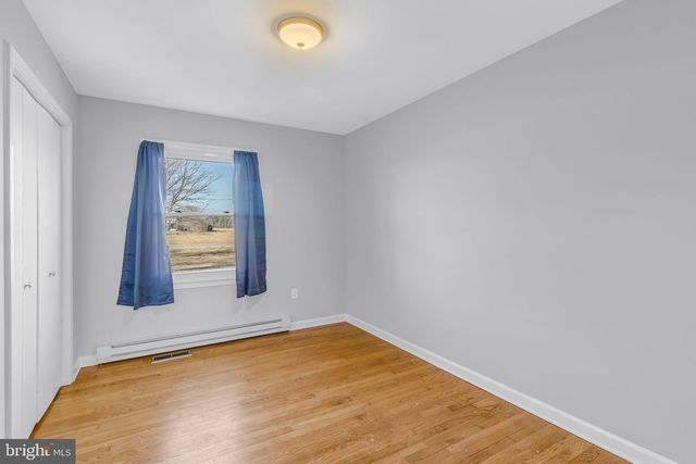 1928 LAKE RD, Lottsburg, VA 22511