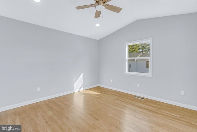 1928 LAKE RD, Lottsburg, VA 22511