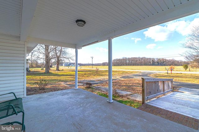1928 LAKE RD, Lottsburg, VA 22511