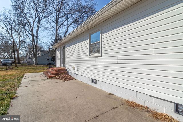 1928 LAKE RD, Lottsburg, VA 22511