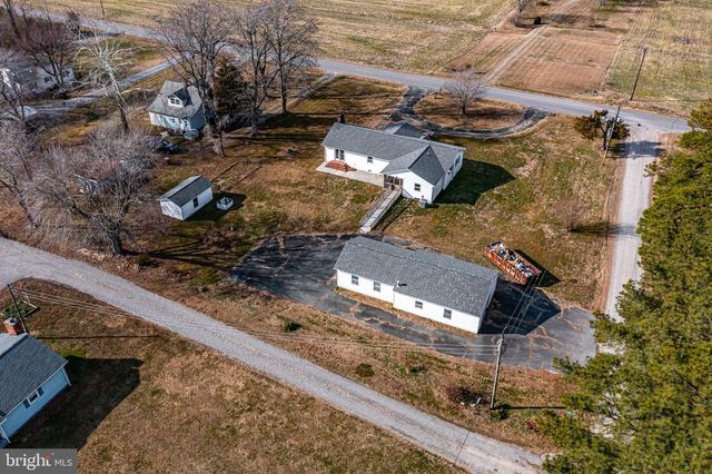 1928 LAKE RD, Lottsburg, VA 22511