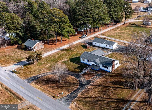 1928 LAKE RD, Lottsburg, VA 22511