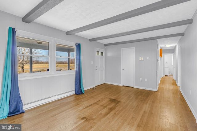 1928 LAKE RD, Lottsburg, VA 22511