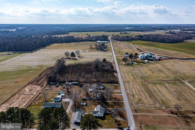 1928 LAKE RD, Lottsburg, VA 22511