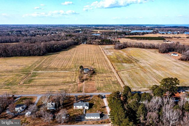 1928 LAKE RD, Lottsburg, VA 22511