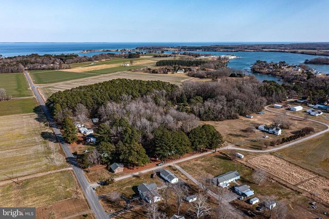 1928 LAKE RD, Lottsburg, VA 22511