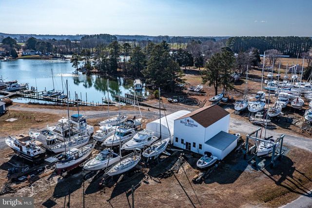 1928 LAKE RD, Lottsburg, VA 22511
