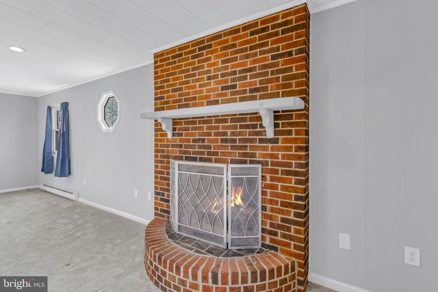 1928 LAKE RD, Lottsburg, VA 22511