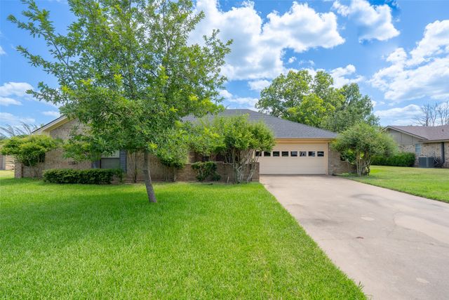 1501 Westhill Terrace, Cleburne, TX 76033