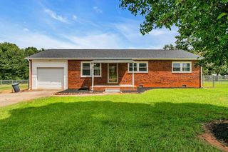 220 Oak Street, Chesnee, SC 29323