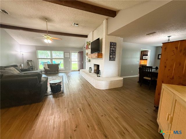 1006 Fairlane Drive, Ganado, TX 77962