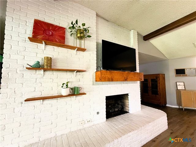 1006 Fairlane Drive, Ganado, TX 77962