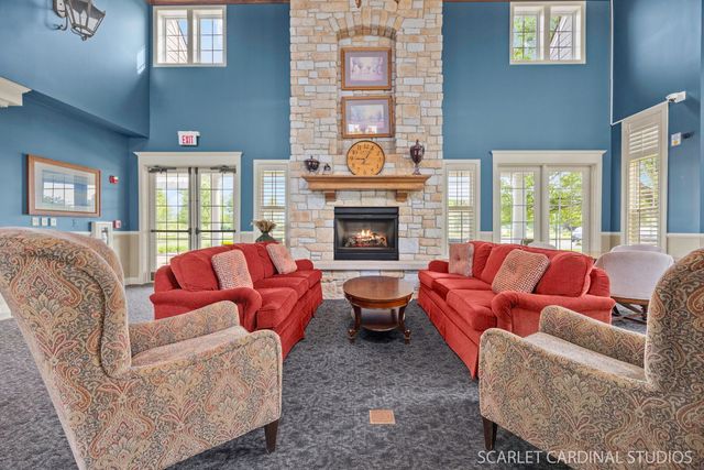 200 Redding Court, Oswego, IL 60543