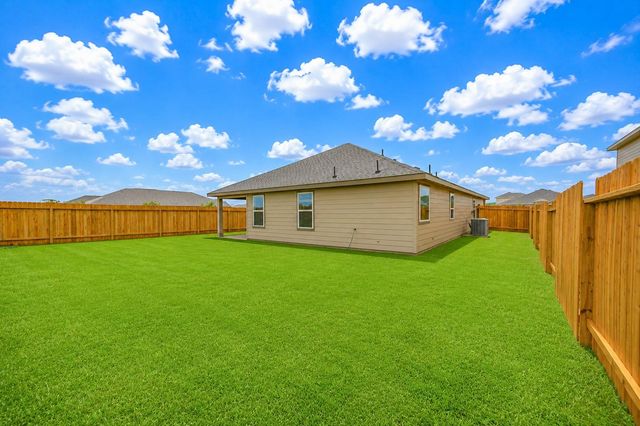 1502 Splashing Wave, Iowa Colony, TX 77583