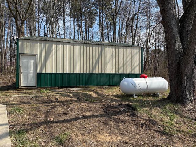 3190 Chicken Coop Hill Road SE, Lancaster, OH 43130