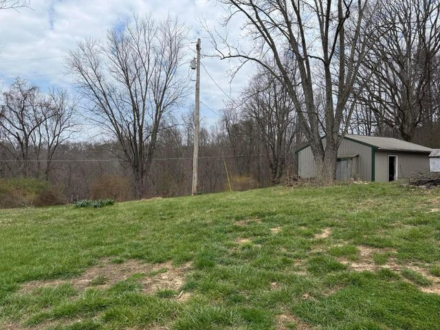 3190 Chicken Coop Hill Road SE, Lancaster, OH 43130