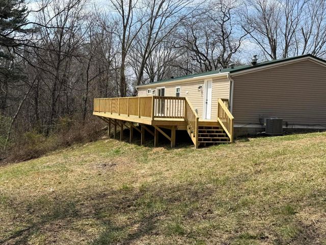 3190 Chicken Coop Hill Road SE, Lancaster, OH 43130